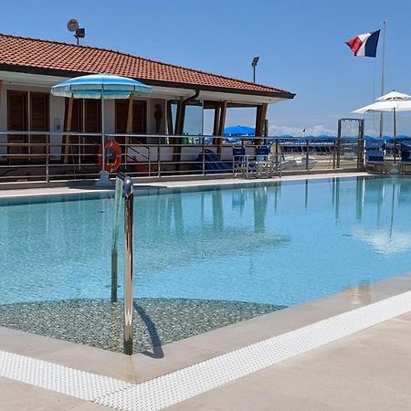 Casa Primavera Viareggio Ngoại thất bức ảnh